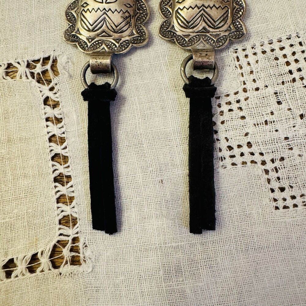 Vintage Southwestern Silver Tone Earrings 5” Brown Suede Tassel Western Boho - Picture 4 of 7